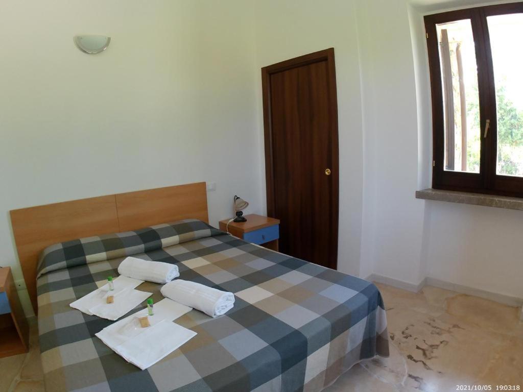 Terrae Eremis: Ristorante, Bar, B&B Roccamorice Εξωτερικό φωτογραφία